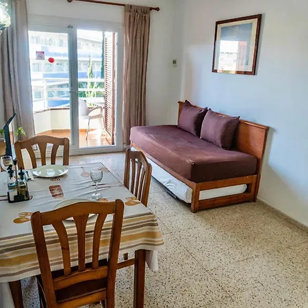 Eva Apartment Lloret de Mar
